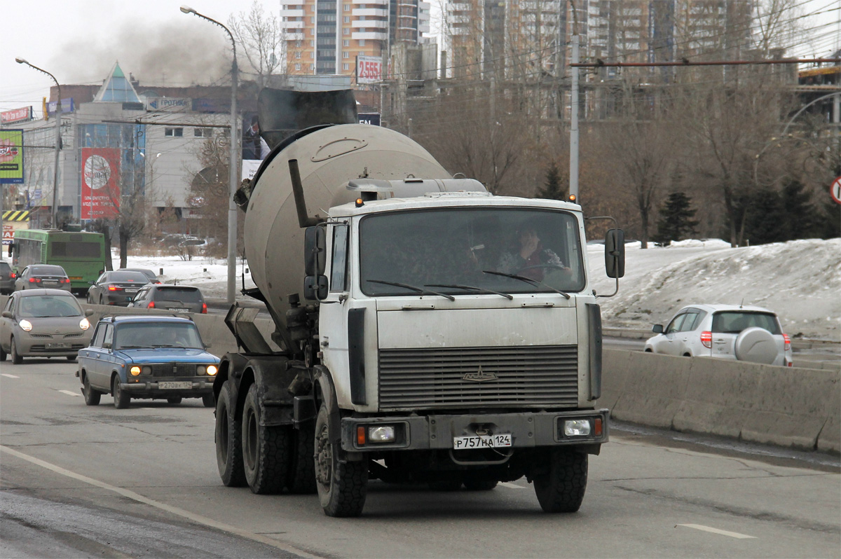 Красноярский край, № Р 757 НА 124 — МАЗ-63035