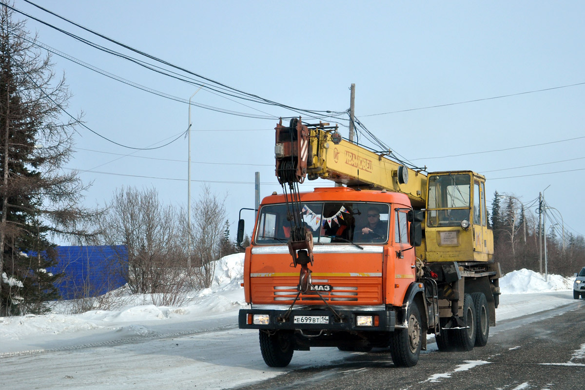 Саха (Якутия), № Е 699 ВТ 14 — КамАЗ-53215 [532150]