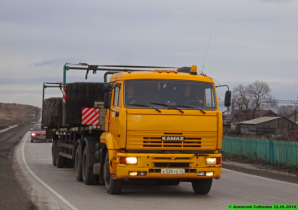 Кемеровская область, № Е 530 УЕ 42 — КамАЗ-65116 [651160]