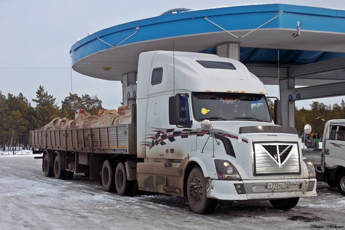 Саха (Якутия), № У 773 КС 14 — Volvo VNL670