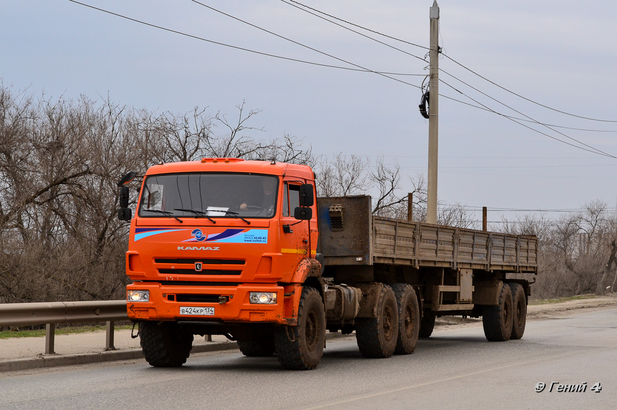 Волгоградская область, № В 424 КР 134 — КамАЗ-53504-46