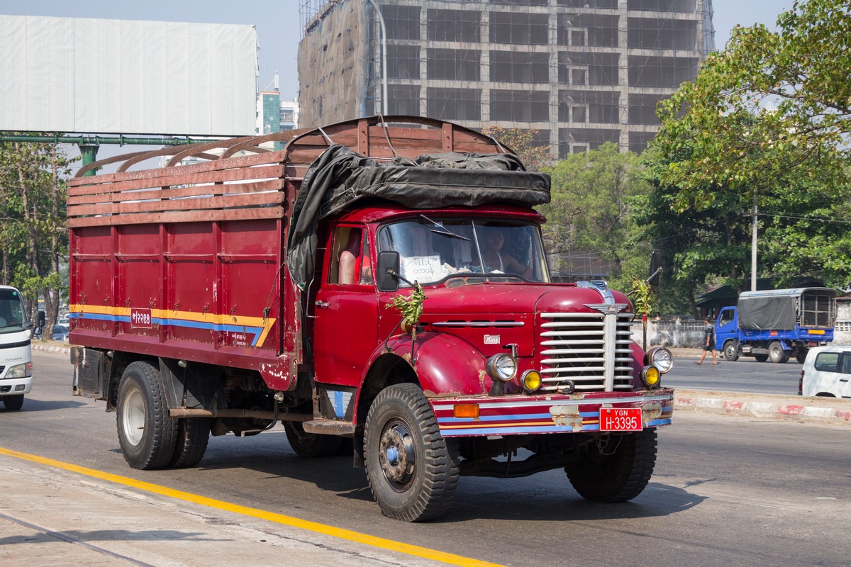 Мьянма, № H-3395 — Hino (общая модель)