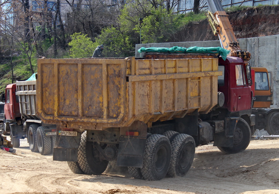 Одесская область, № ВН 2136 ЕЕ — Tatra 815-2 S1