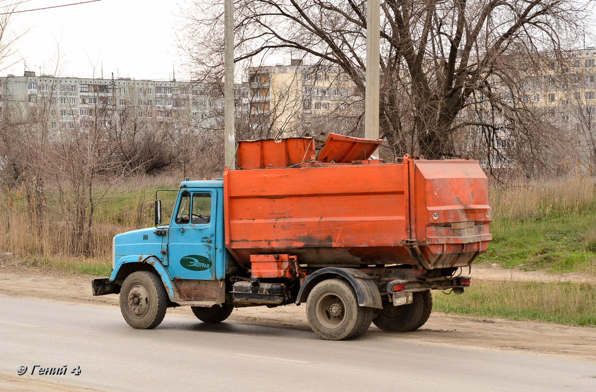 Волгоградская область, № А 726 ЕХ 34 — ЗИЛ-432932