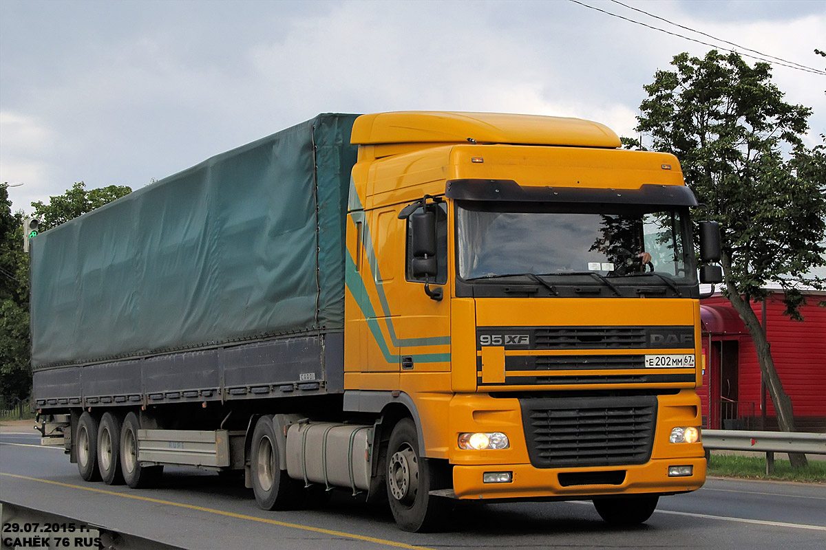 Смоленская область, № Е 202 ММ 67 — DAF 95XF FT