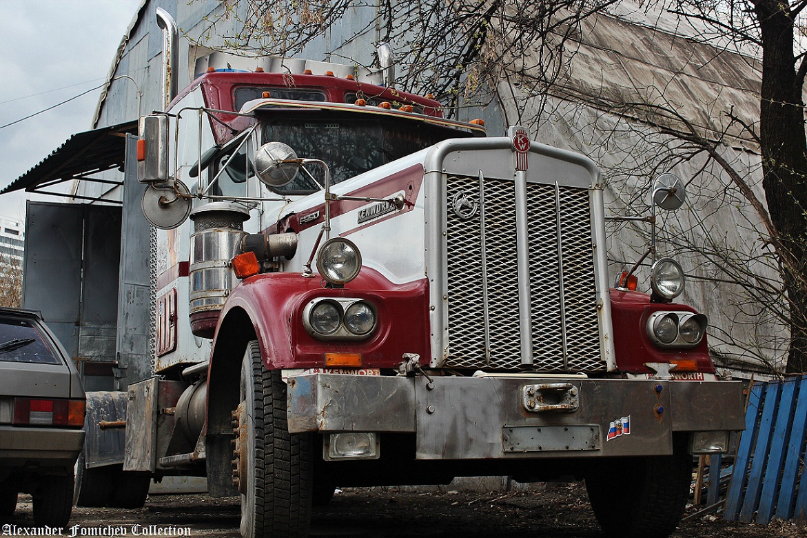 Москва, № В 245 ОЕ 99 — Kenworth (общая модель)