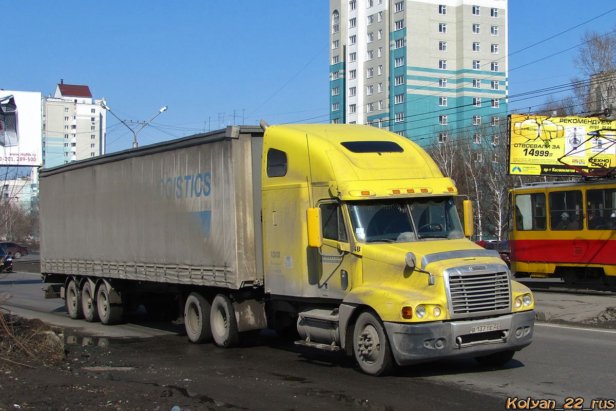 Алтайский край, № В 137 ТЕ 22 — Freightliner Century Class