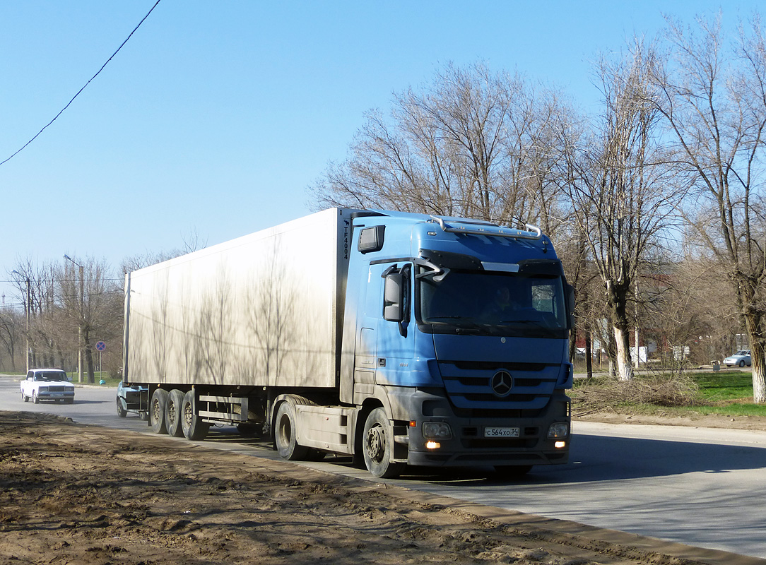 Волгоградская область, № С 564 ХО 34 — Mercedes-Benz Actros ('2009) 1844