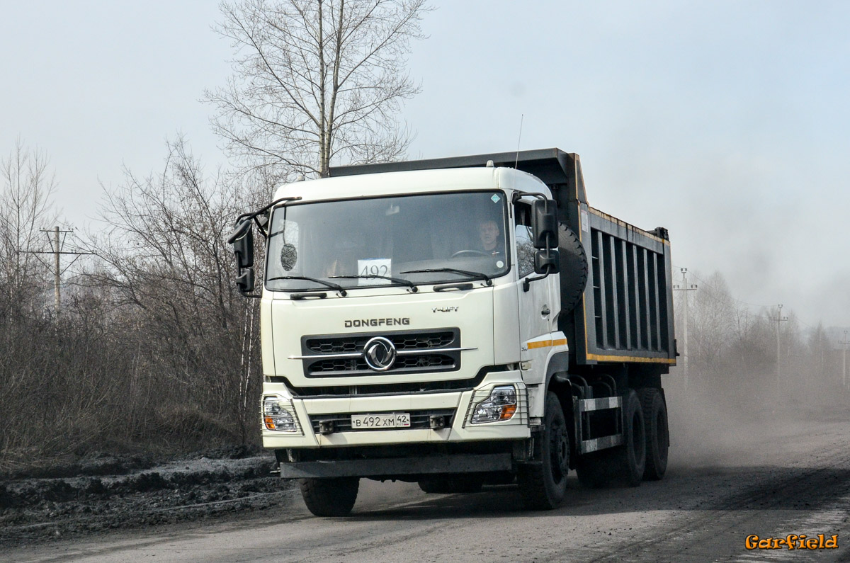 Кемеровская область, № В 492 ХМ 42 — Dongfeng KC (общая модель)