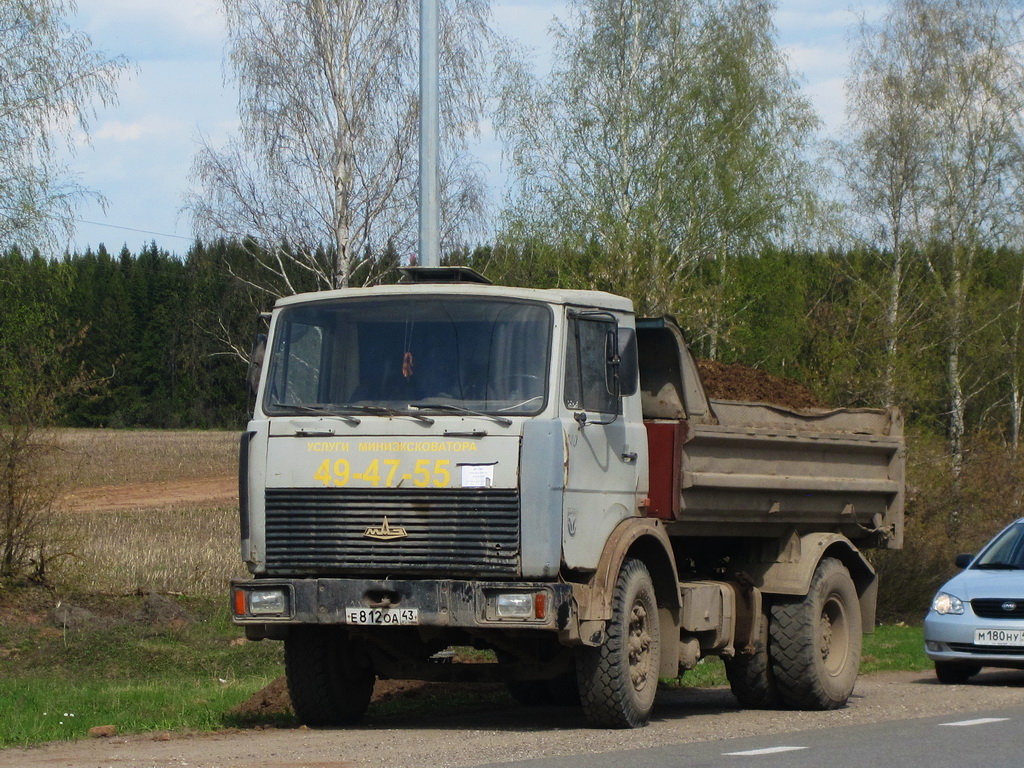 Кировская область, № Е 812 ОА 43 — МАЗ-5551 [555100]