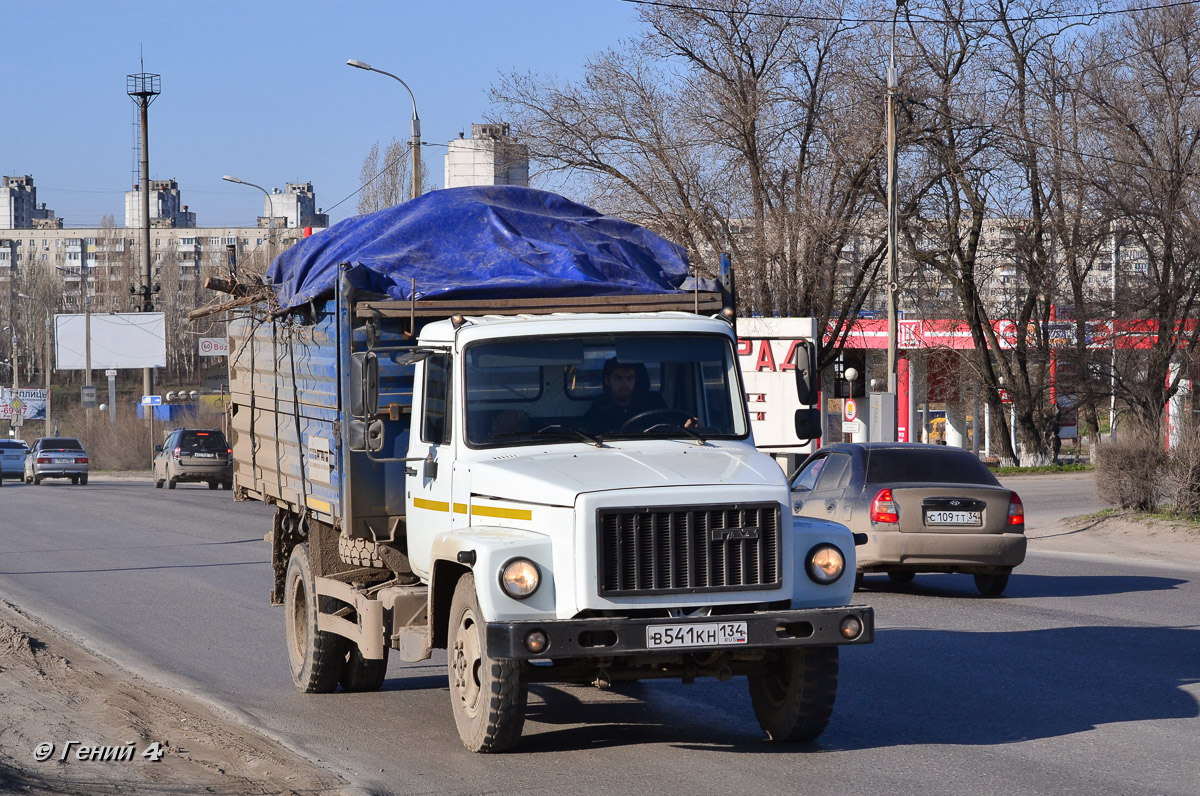 Волгоградская область, № В 541 КН 134 — ГАЗ-3309