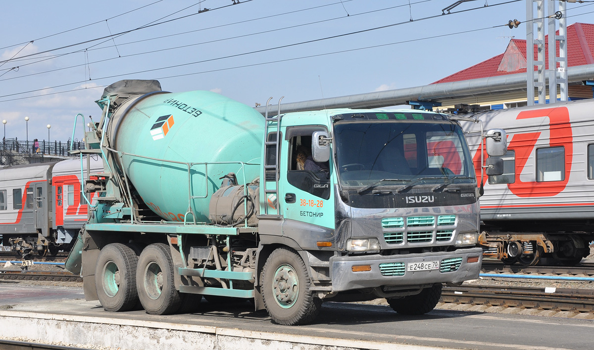 Омская область, № Е 248 СЕ 70 — Isuzu Giga (общая модель)