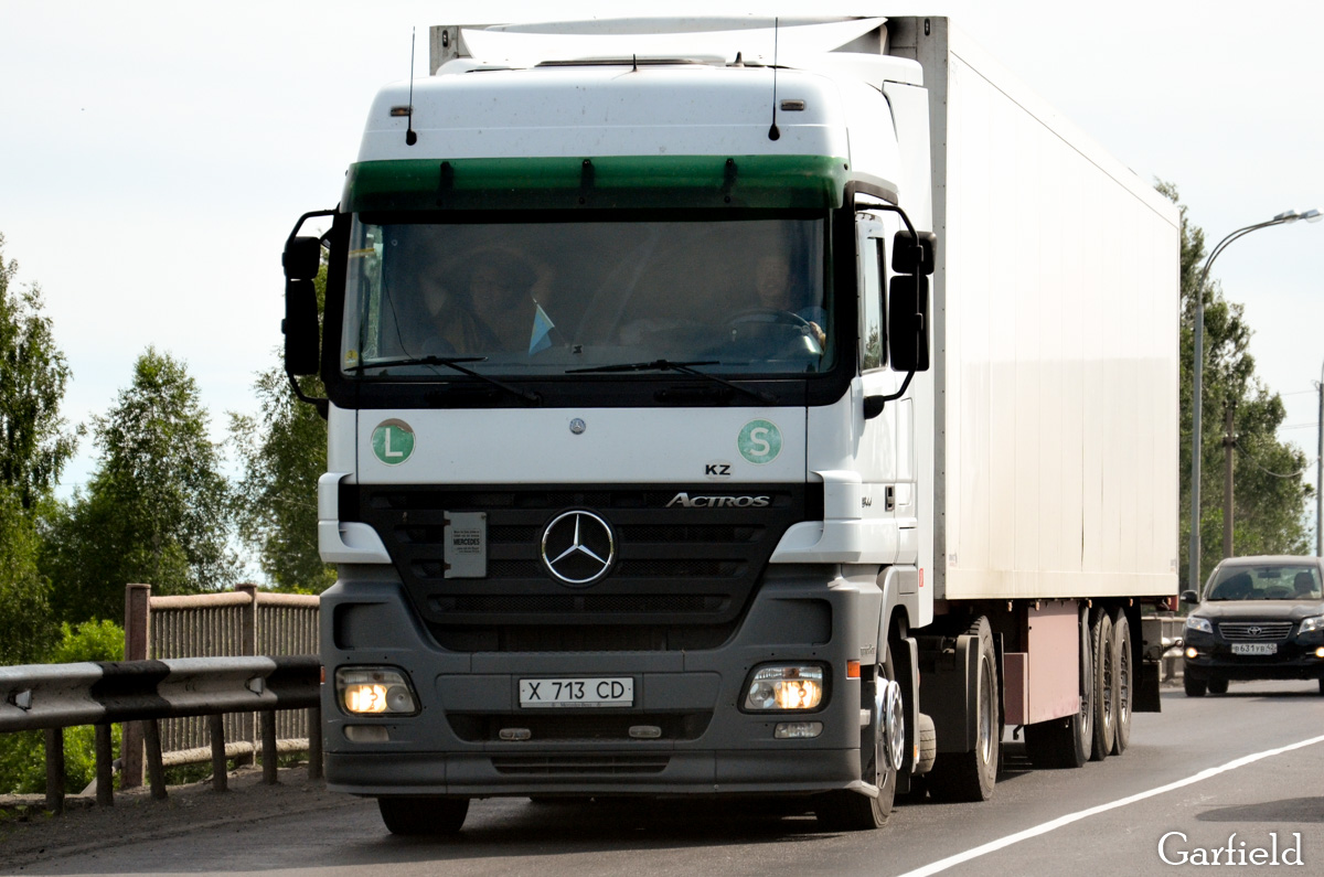 Туркестанская область, № X 713 CD — Mercedes-Benz Actros ('2003) 1844