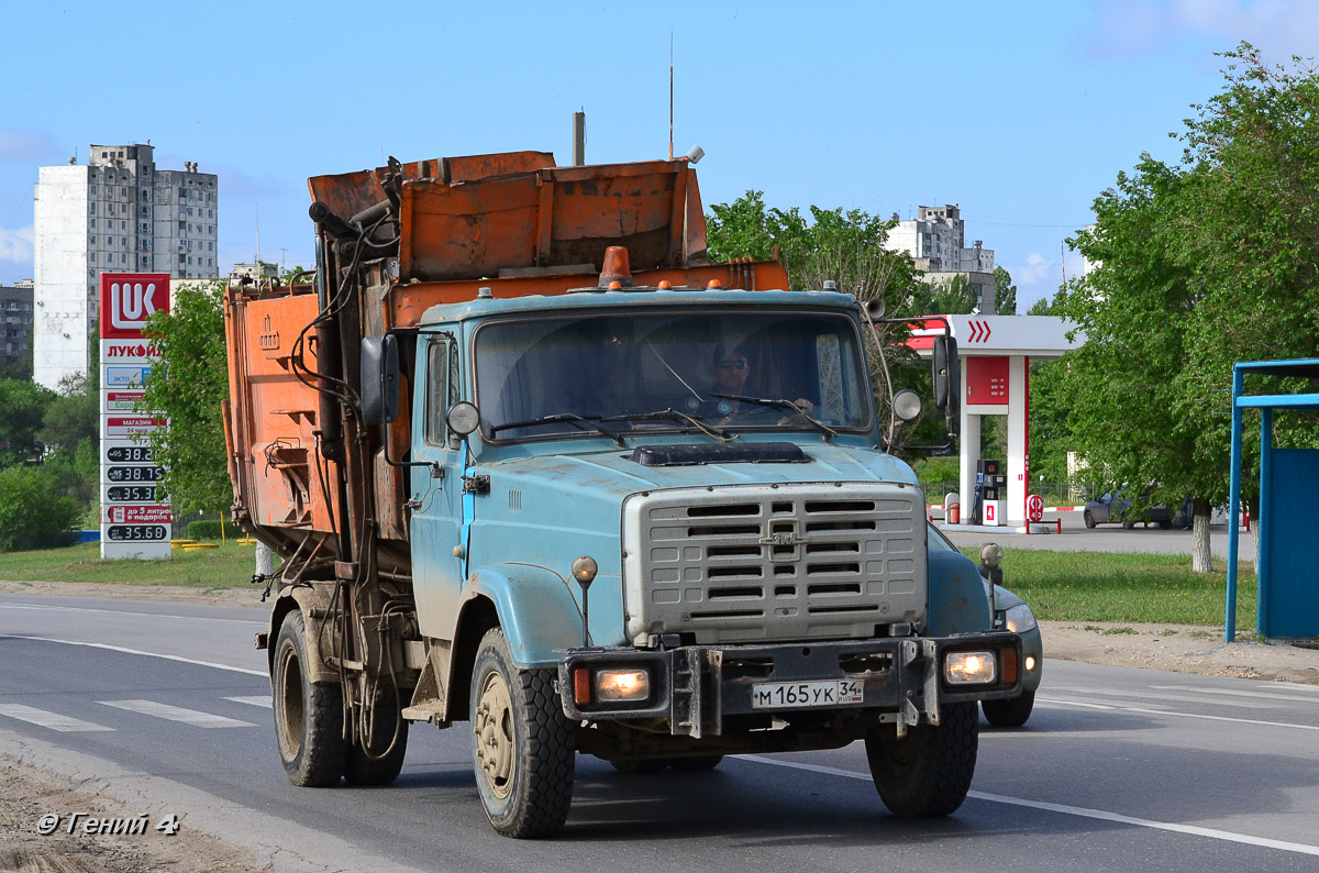 Волгоградская область, № М 165 УК 34 — ЗИЛ-432932