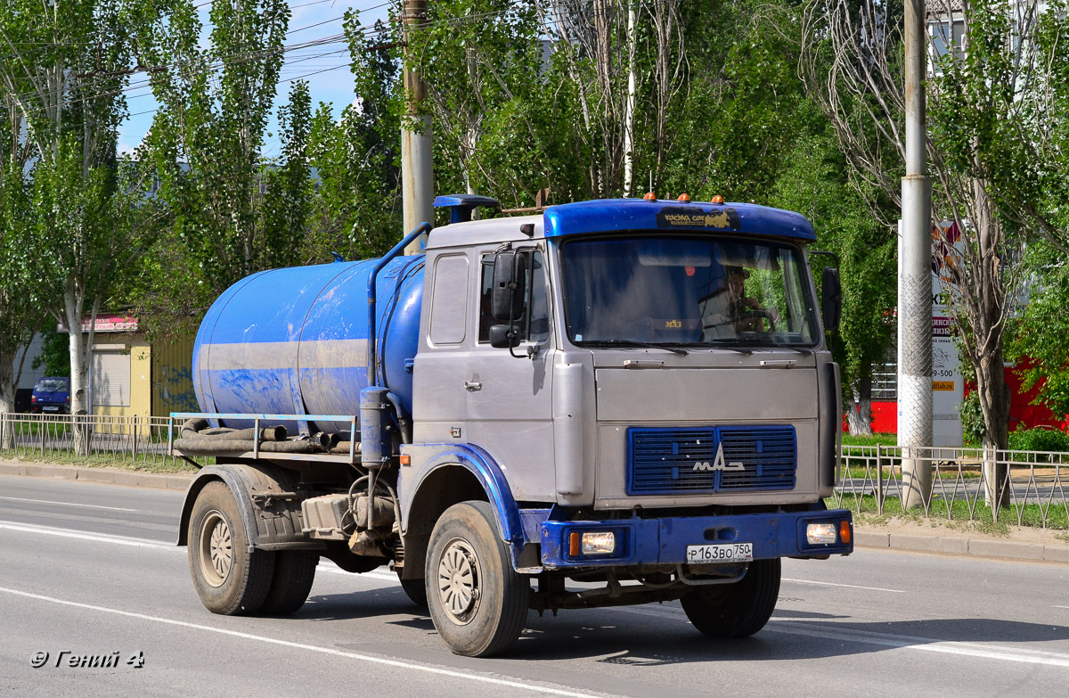 Волгоградская область, № Р 163 ВО 750 — МАЗ-54329