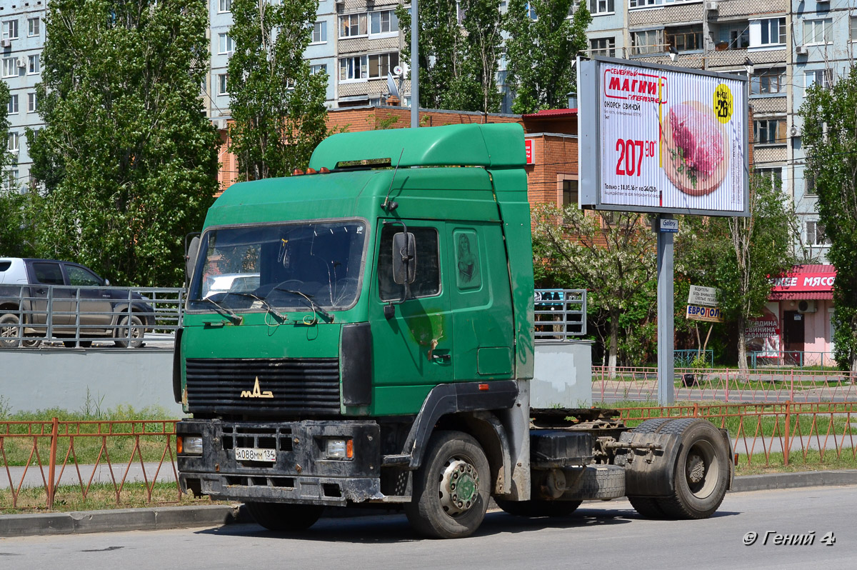 Волгоградская область, № А 088 ММ 134 — МАЗ-5440A8