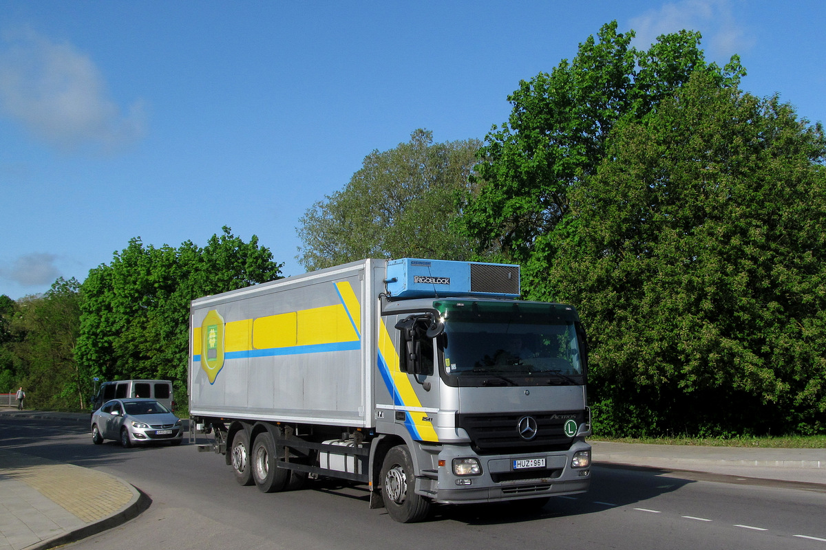 Литва, № HUZ 961 — Mercedes-Benz Actros ('2003) 2541