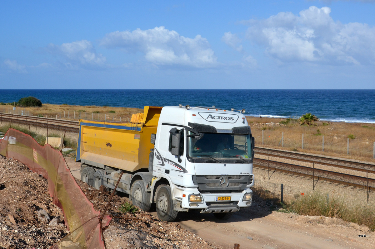 Израиль, № 13-636-54 — Mercedes-Benz Actros ('2009) 4144