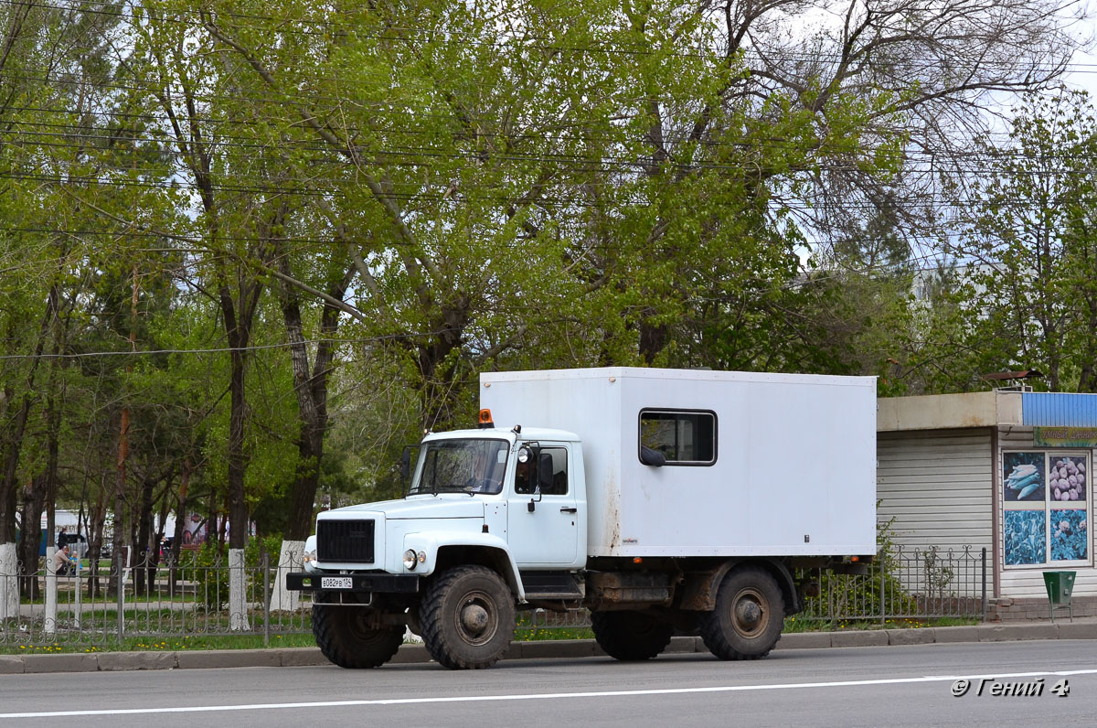 Волгоградская область, № В 082 РВ 134 — ГАЗ-33081 «Садко»