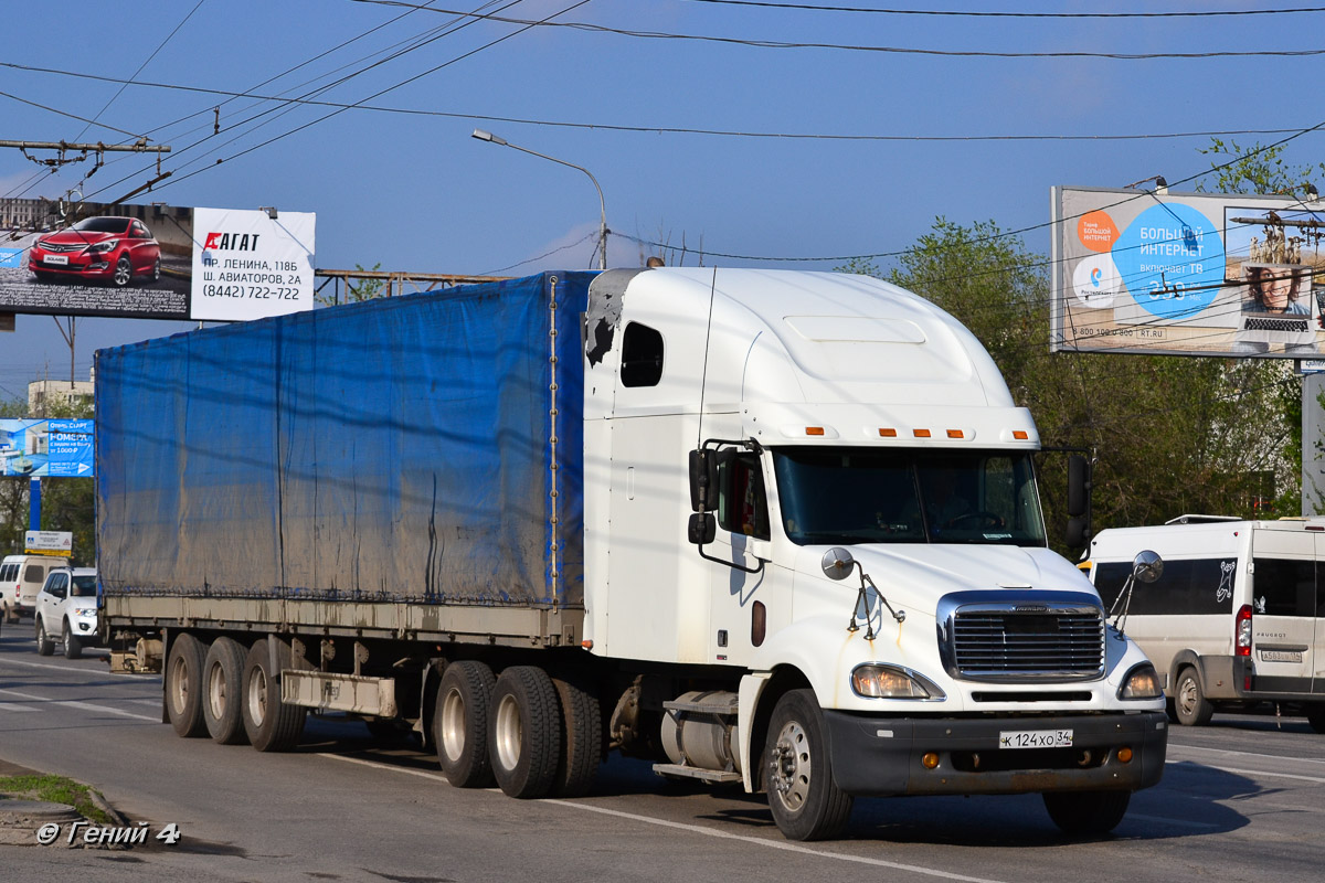 Волгоградская область, № К 124 ХО 34 — Freightliner Columbia