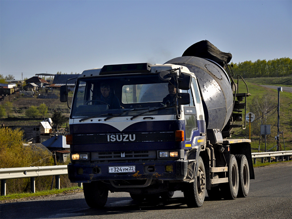 Алтайский край, № Т 324 УМ 22 — Isuzu (общая модель)