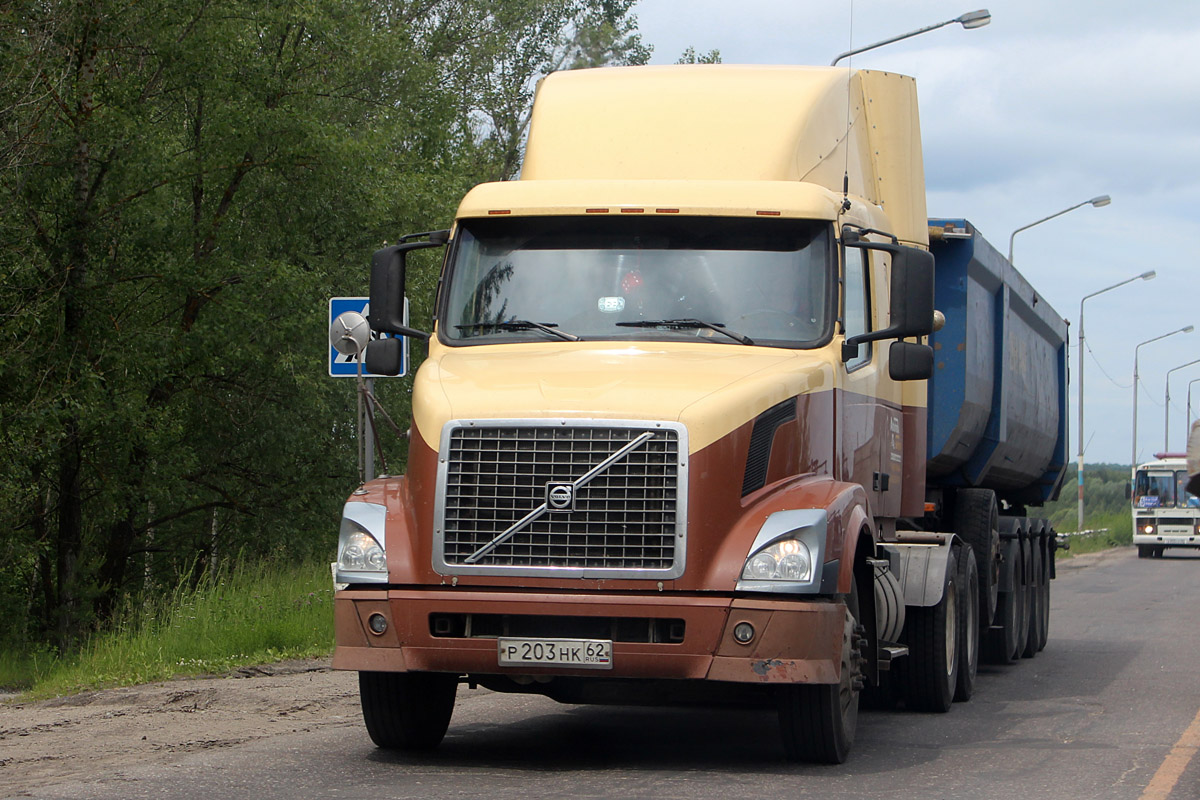 Рязанская область, № Р 203 НК 62 — Volvo VNL430