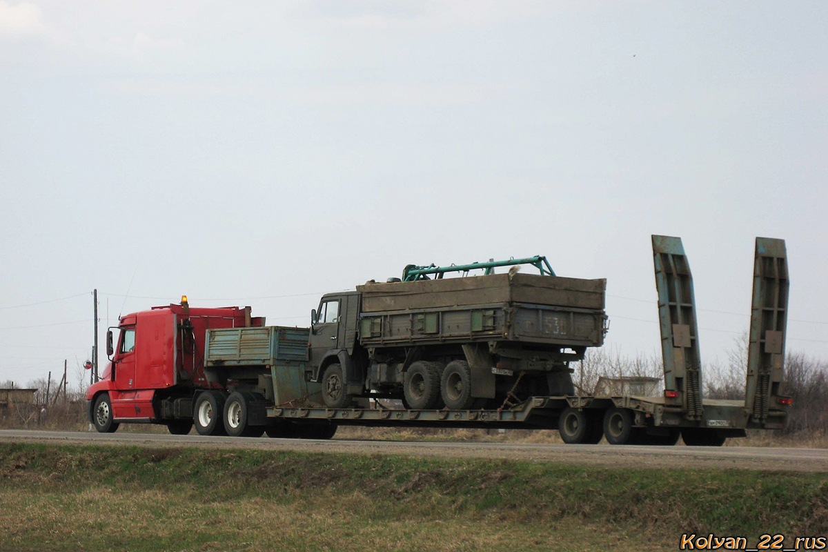 Алтайский край, № АМ 0900 22 — ЧМЗАП-93853; Алтайский край, № С 530 ОН 22 — КамАЗ-5320