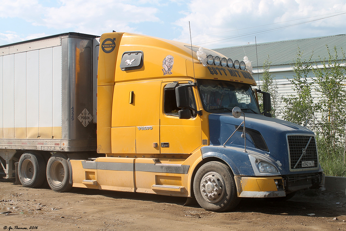 Забайкальский край, № К 042 ТК 75 — Volvo VNL670