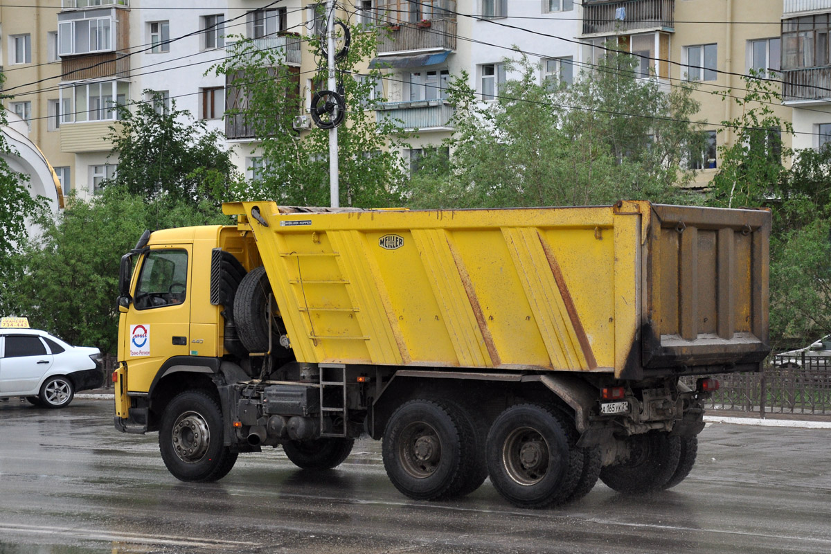 Чувашия, № А 165 УК 21 — Volvo ('2002) FM12.440