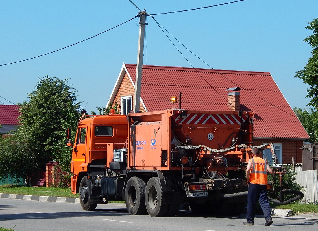 Белгородская область, № Н 595 УУ 31 — КамАЗ-65115-A4