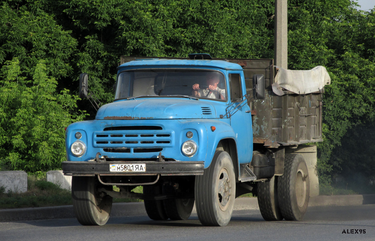 Днепропетровская область, № М 5801 ЯА — ЗИЛ-130Д1