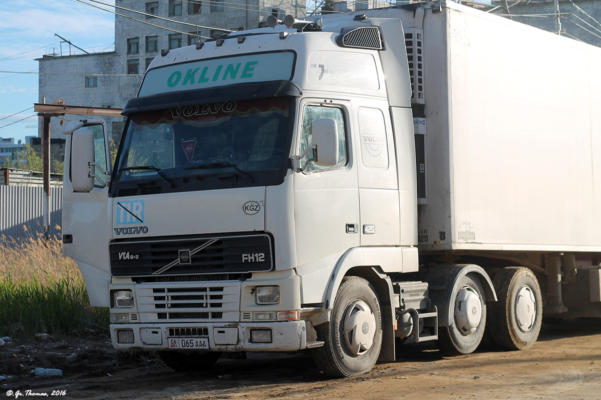 Киргизия, № 06 065 AAA — Volvo ('1993) FH12.420