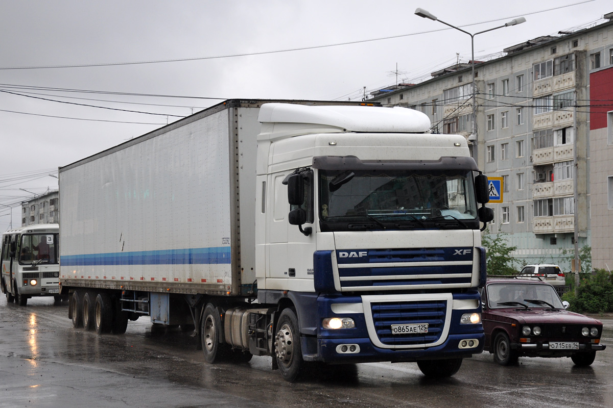 Приморский край, № О 865 АЕ 125 — DAF XF105 FT