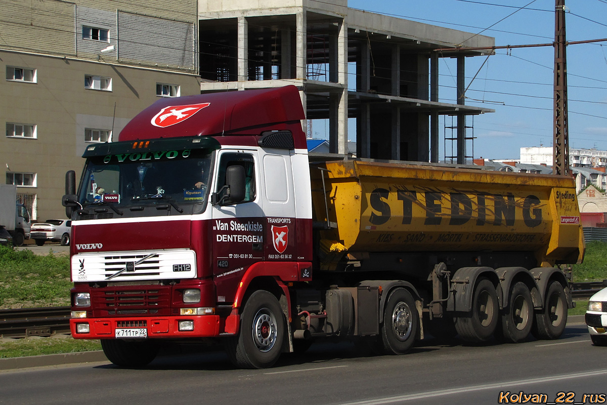 Алтайский край, № К 711 ТР 22 — Volvo ('1993) FH12.420