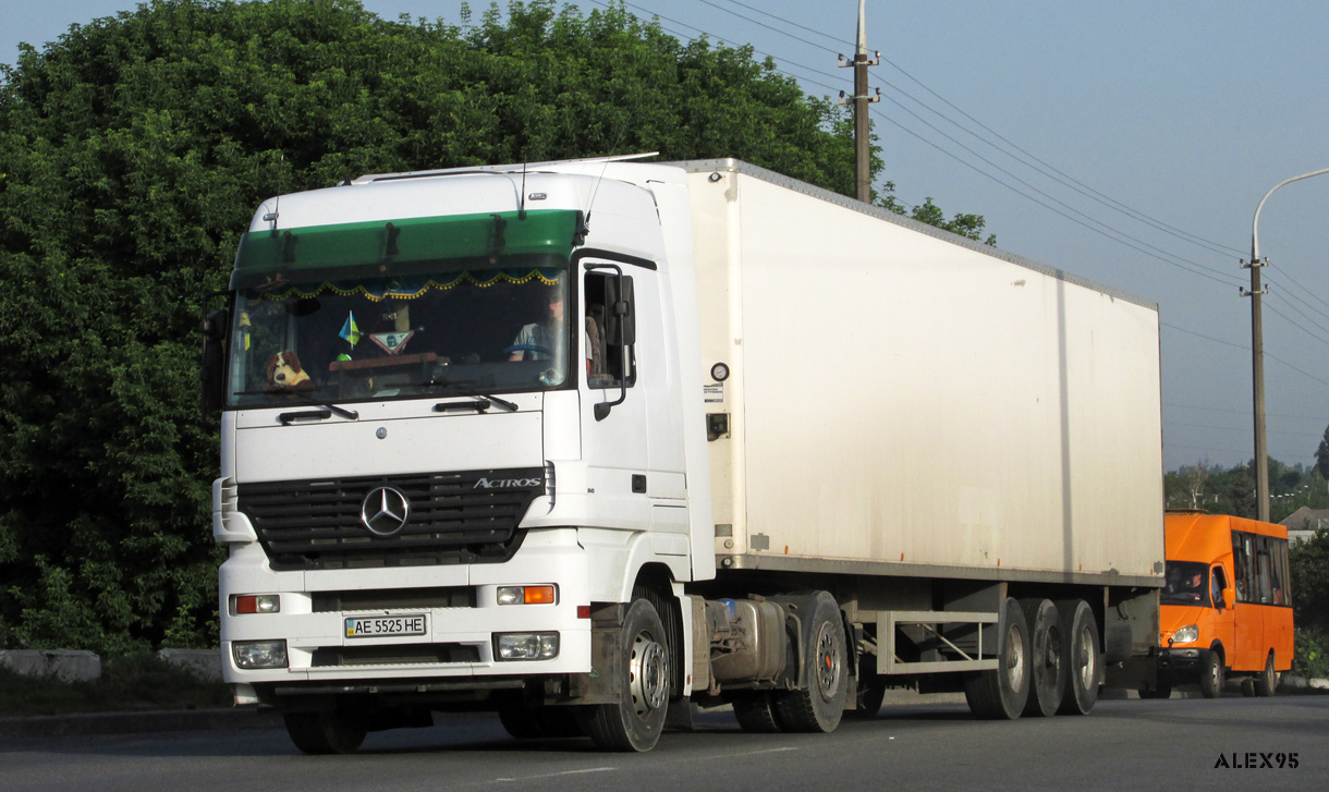 Днепропетровская область, № АЕ 5525 НЕ — Mercedes-Benz Actros ('1997) 1843