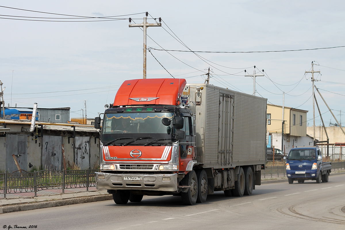 Саха (Якутия), № Т 614 КК 14 — Hino FN