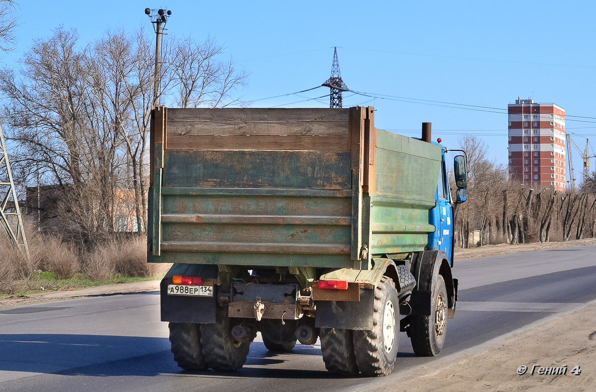 Волгоградская область, № А 988 ЕР 134 — МАЗ-5551 [555100]