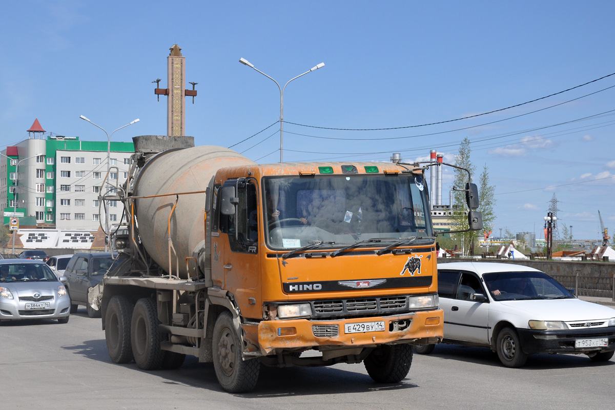 Саха (Якутия), № Е 429 ВУ 14 — Hino FS