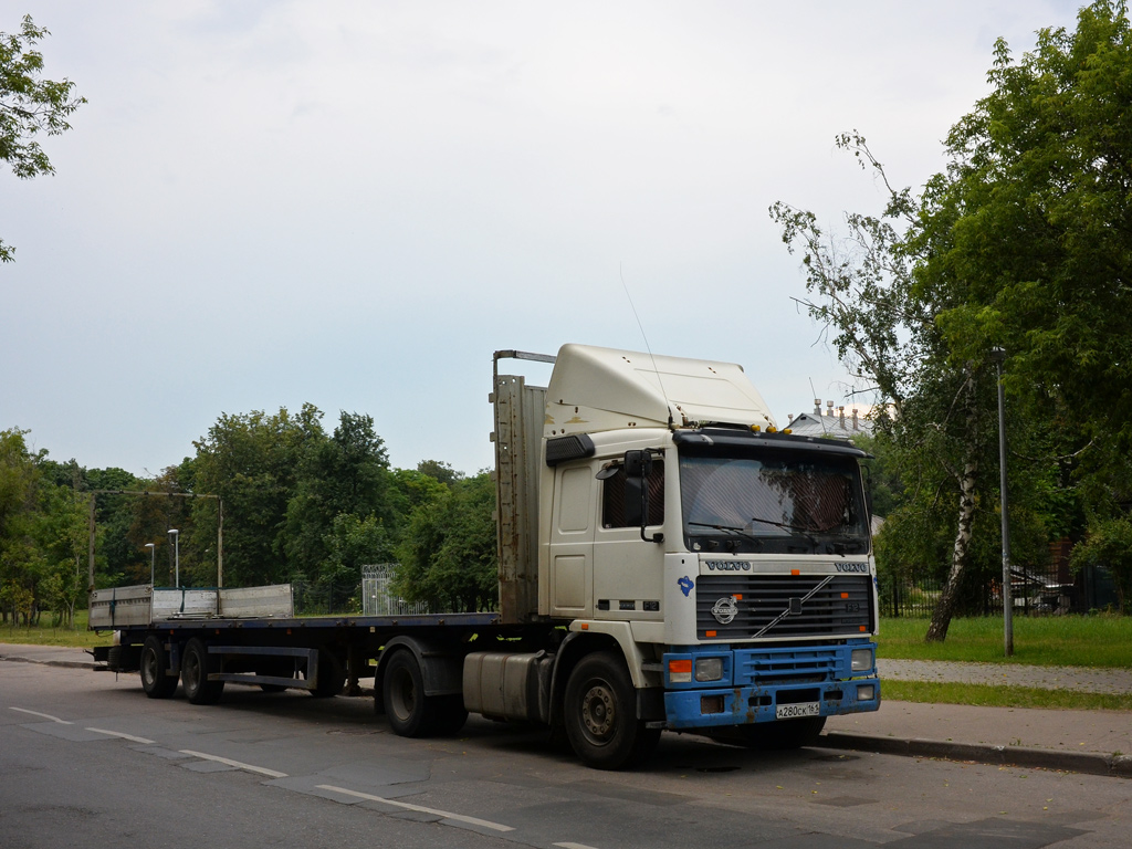 Ростовская область, № А 280 СК 161 — Volvo ('1987) F12