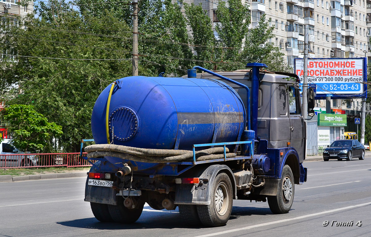 Волгоградская область, № Р 163 ВО 750 — МАЗ-54329