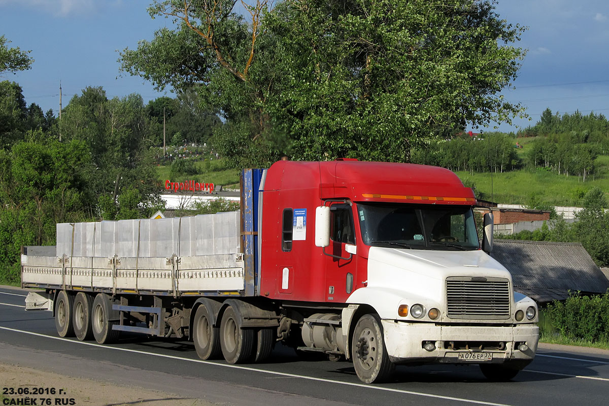 Ивановская область, № А 076 ЕР 37 — Freightliner Century Class