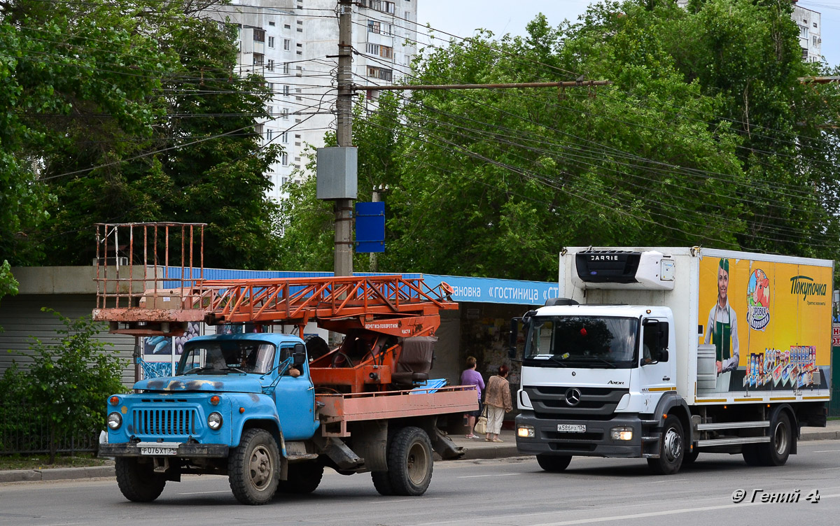 Волгоградская область, № Р 076 ХТ 34 — ГАЗ-53-12; Волгоградская область, № А 586 РА 134 — Mercedes-Benz Axor 1823