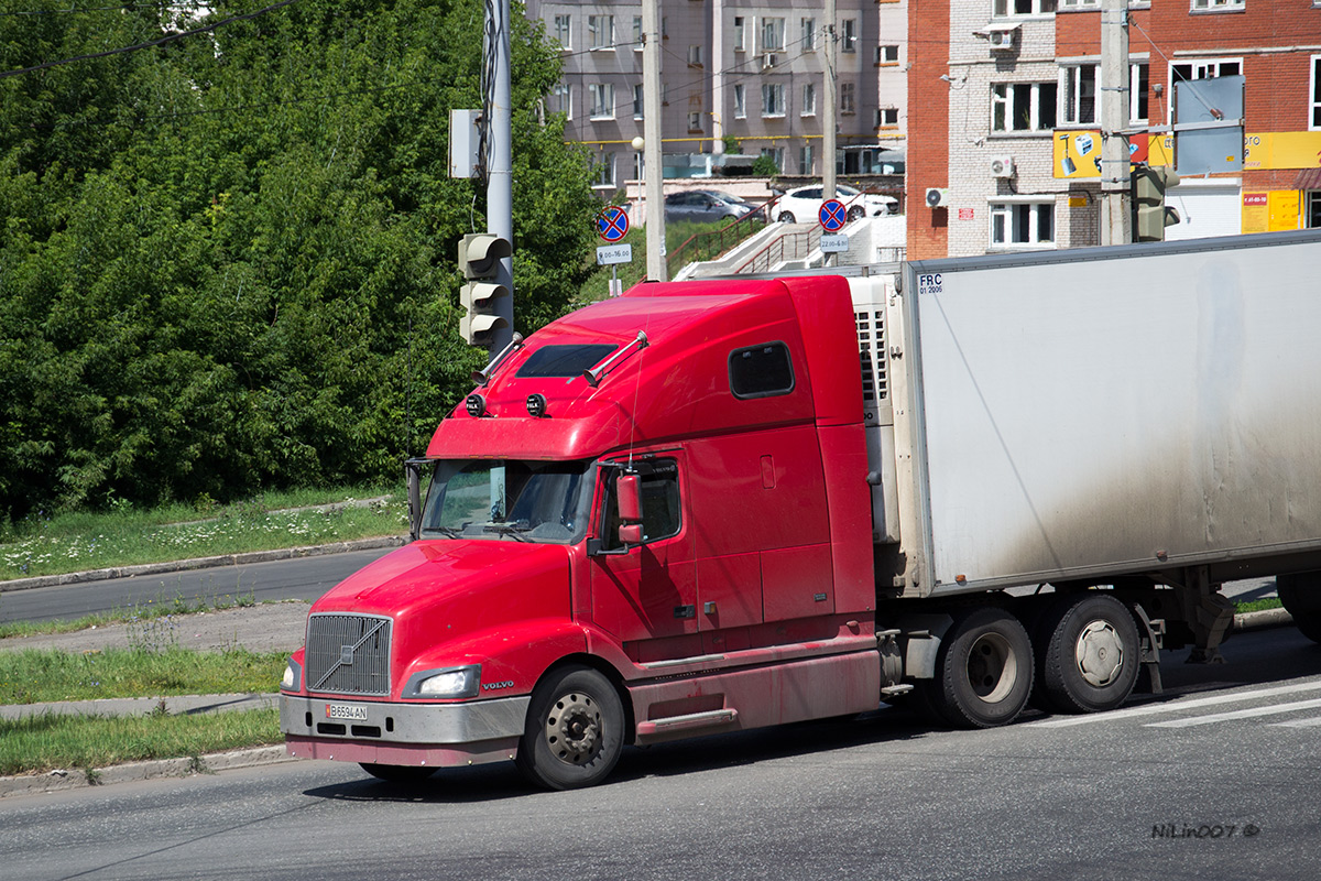 Киргизия, № B 6594 AN — Volvo VNL660