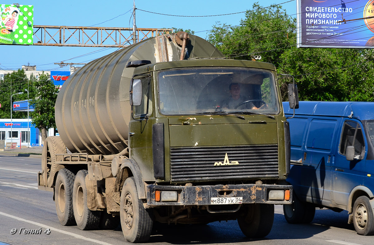 Волгоградская область, № М 887 УК 34 — МАЗ-64227