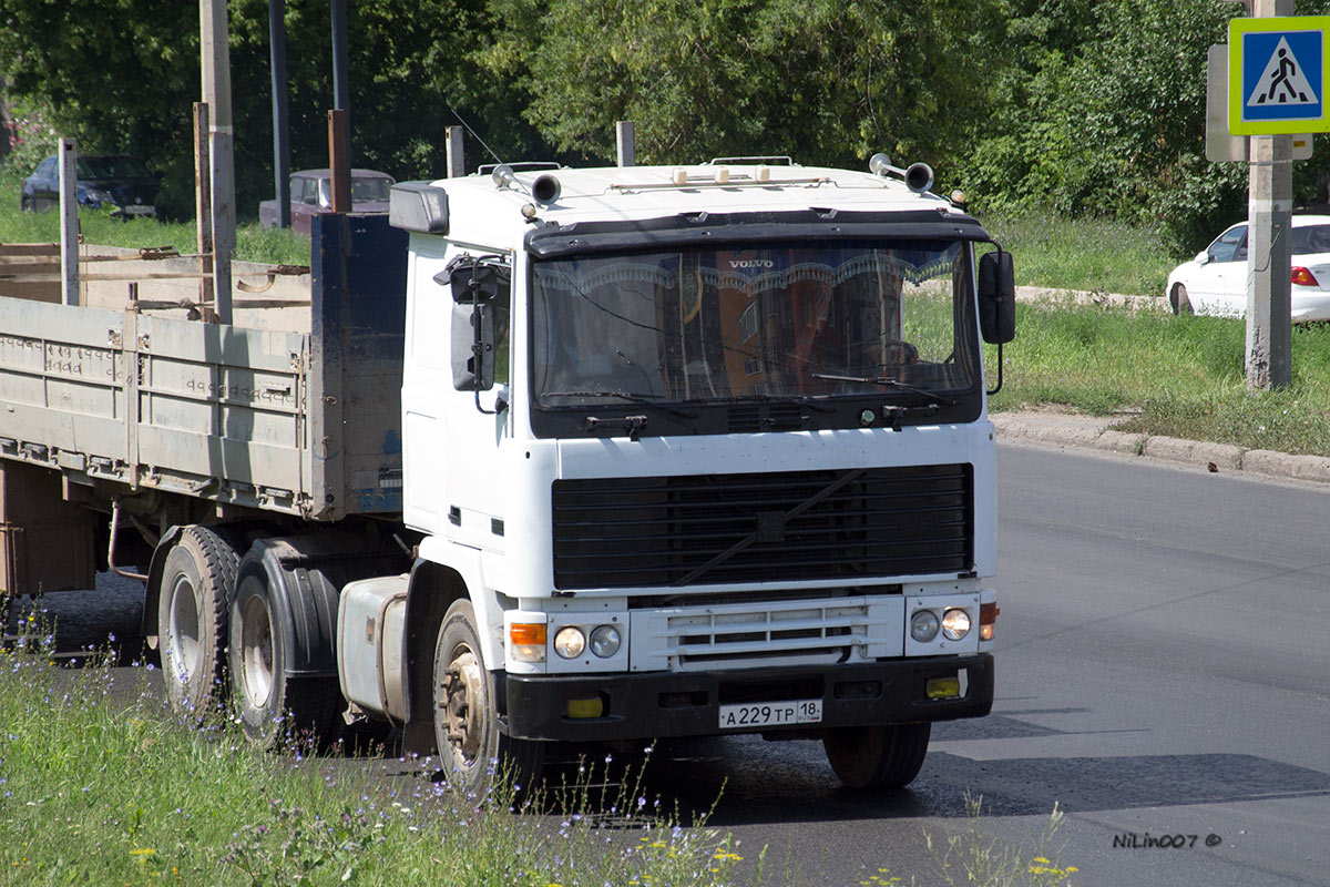 Удмуртия, № А 229 ТР 18 — Volvo ('1987) F12