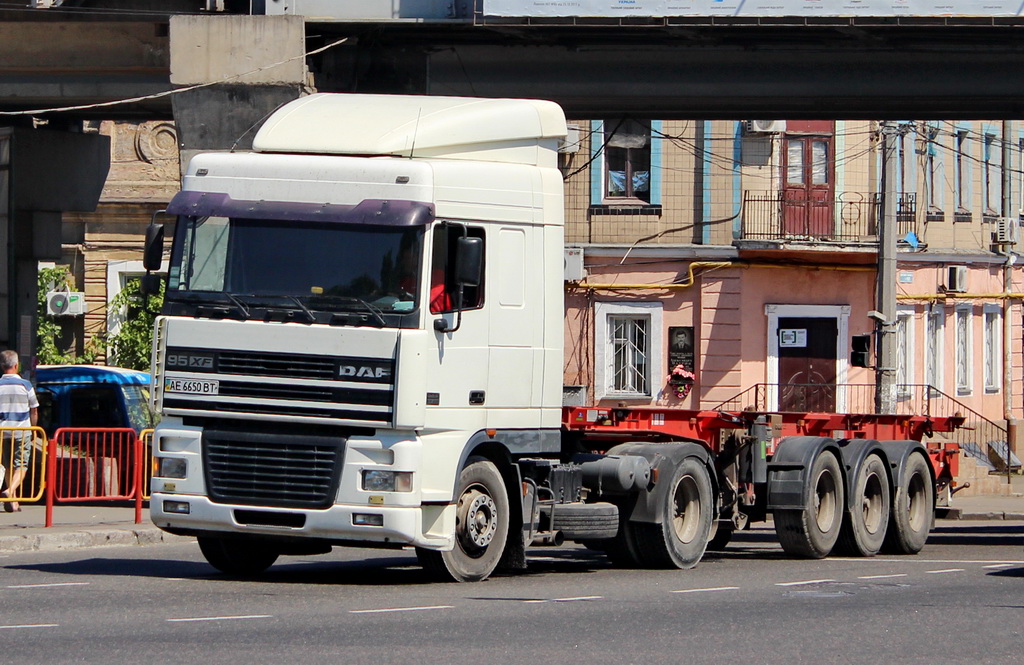 Днепропетровская область, № АЕ 6650 ВТ — DAF 95XF FT