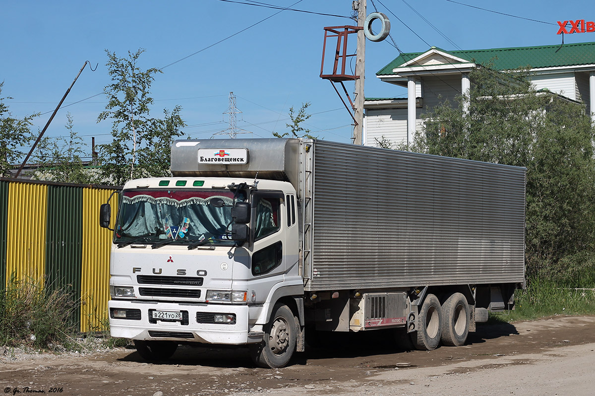 Амурская область, № В 221 УО 28 — Mitsubishi Fuso Super Great