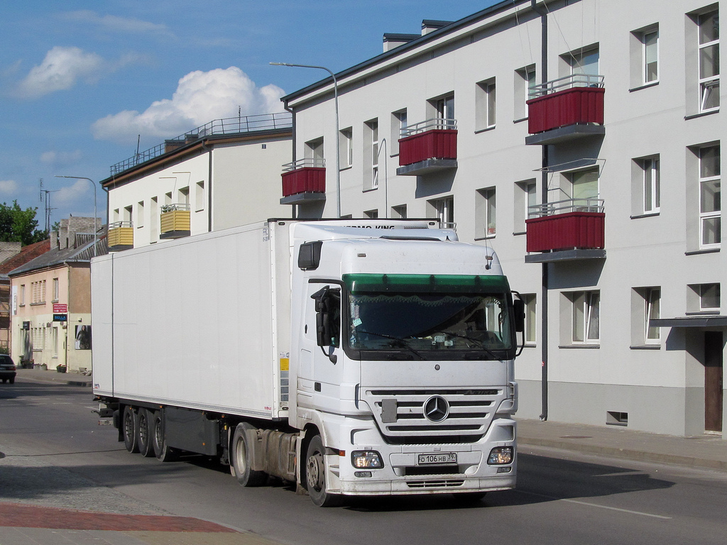 Калининградская область, № О 106 НВ 39 — Mercedes-Benz Actros ('2003)