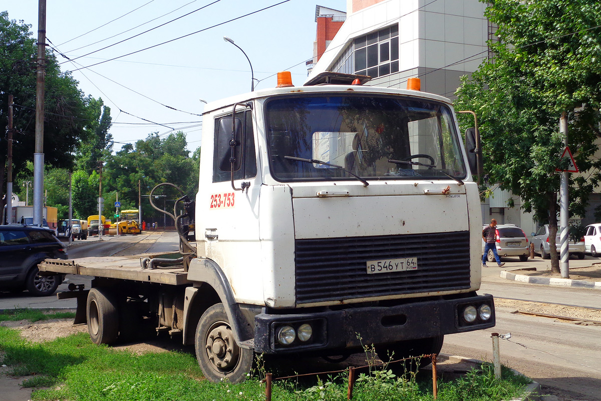 Саратовская область, № В 546 УТ 64 — МАЗ-4370 (общая модель)