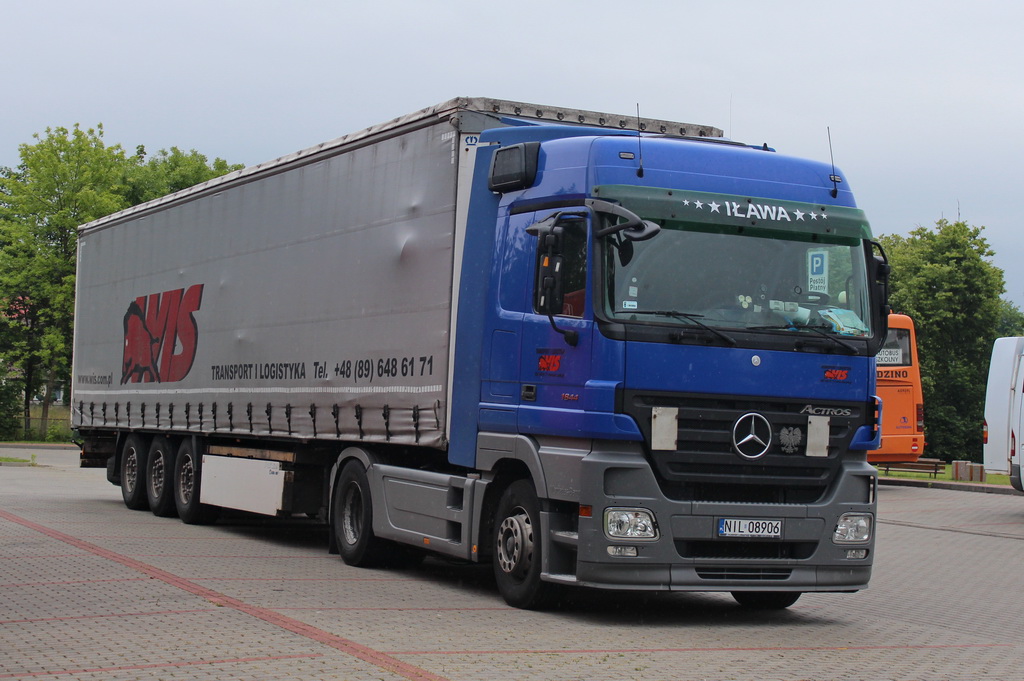 Польша, № NIL 08906 — Mercedes-Benz Actros ('2003) 1844